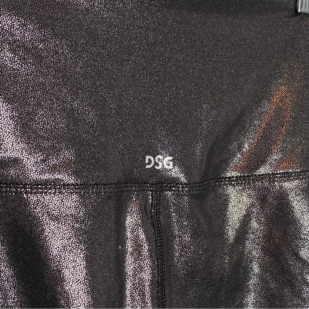 DSG Black Sliver Metallic Side Pocket Leggings